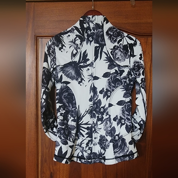 Lululemon Forme Jacket II - Picture 3 of 5